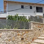 First House Appartement *