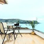 First House Appartement Himare