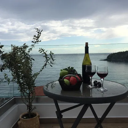 First House Appartamento