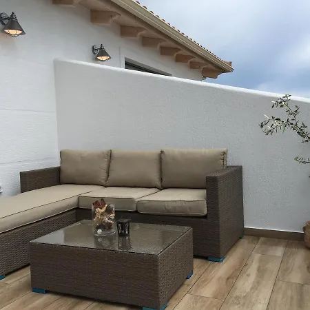 Appartamento First House *