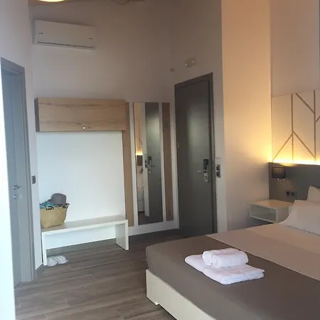 Apartman First House *