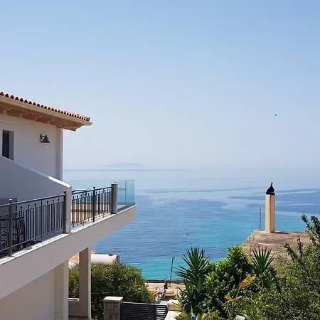 First House Appartamento