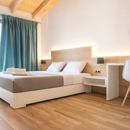 First House Apartman