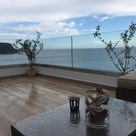 First House Appartement