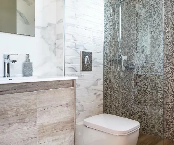 公寓 First House 希马拉