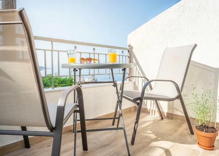 First House Appartement